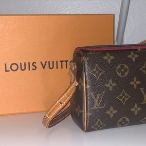 Authentic Louis Vuitton, Recital, small shoulder purse, coin purse etc